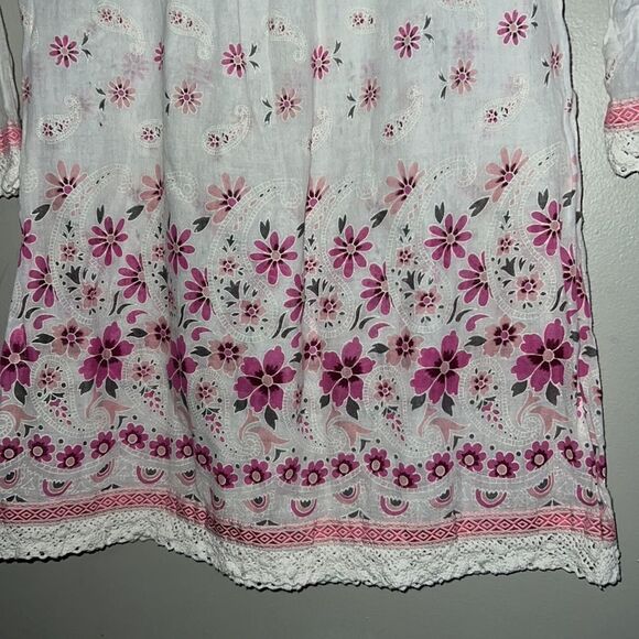 Hepburn boutique floral lace top size medium - Picture 6 of 10